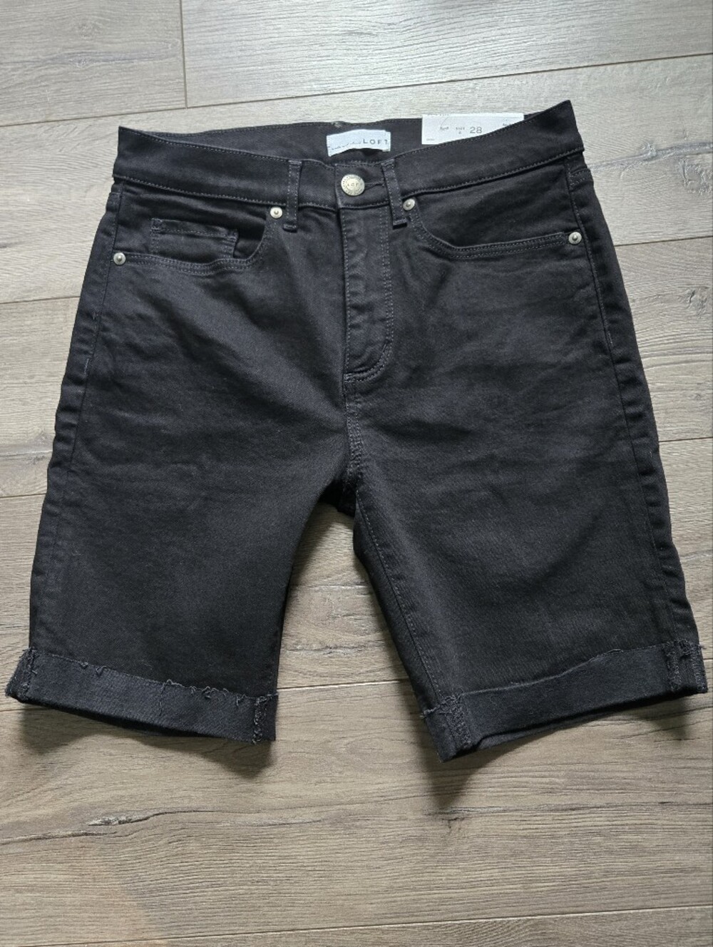 Women's LOFT Slim Pockets Stretchy Shorts